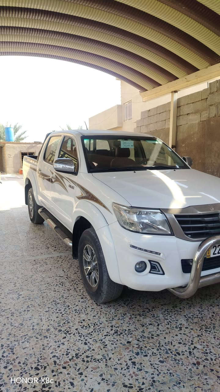 تويوتا فورويل ٢٠١٥ أربيل دولي سنويه ل ٣٠ يدات مذهب السعر ٢٣٠ مع مجال الاتصال *********** مكان بغداد
