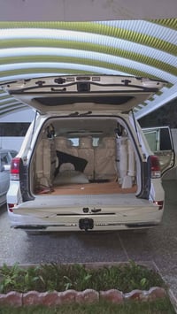 لاندكروز GXR وايت ادشن ساز  موديل ٢٠١٨ فول مواصفات كراسي جلد كهرباء ثل...