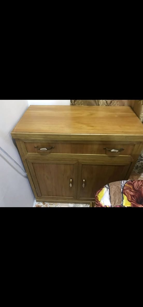 غرفه صاج داخل خارج توصى سلايت نظيفه 6 قطع  وميز تلفزيون تركي متر ونص و مكنسه كهربائيه وطباخ مصري تجميع إيطالي 4 عيون للإستفسار رجاءآ على الخاص🤍🤍


**إذا كنت صاحب هذا الإعلان وتريد حذفه لأي سبب، رجاءا أرسل رسالة إلى الدعم الفني**