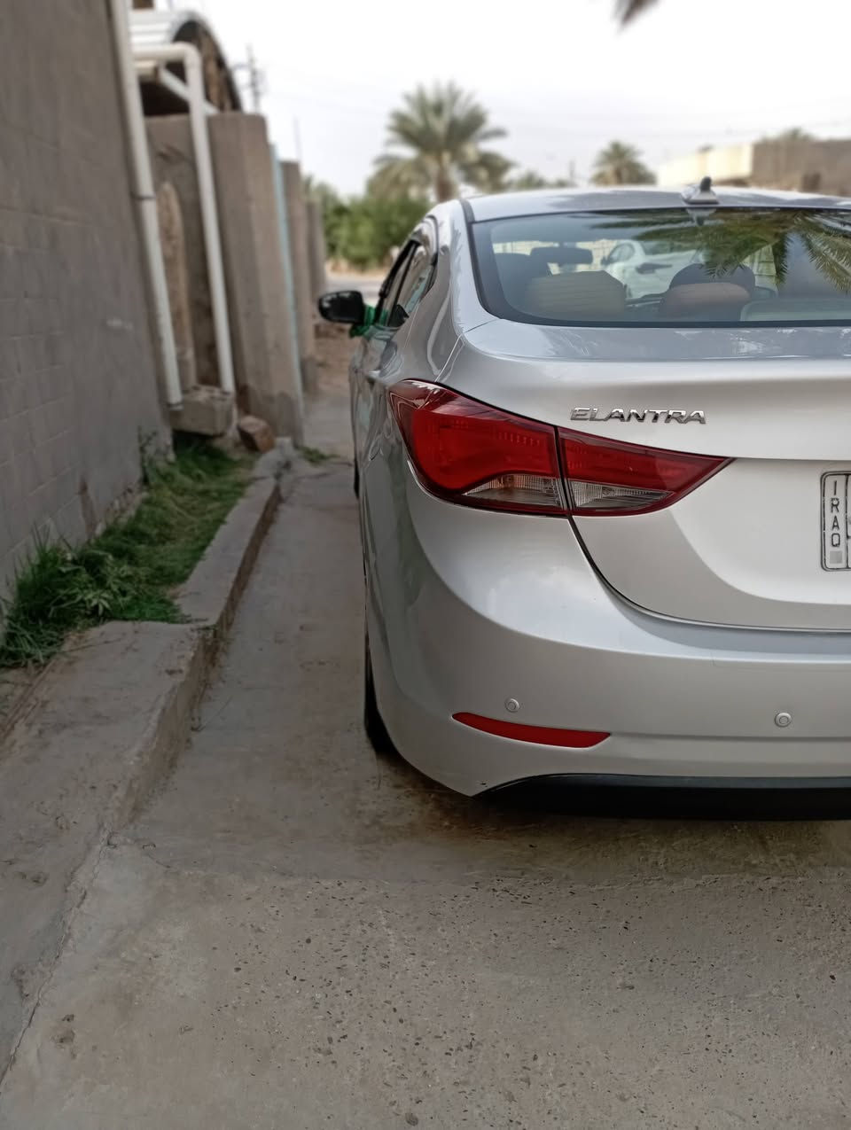​🚗 للبيع: هيونداي إلنترا موديل 2016
✨ المواصفات: فول مواصفات 1/1.
​🌎 الوارد: أمريكي.
​🔢 الرقم: بابل (رقم ألماني/إنجليزي
​⚙️ المحرك: 4 سلندر، حجم 1800cc.
​🛣️ المسافة المقطوعة: ماشية 170 ألف.
​🎨 الضرر والصبغ: قطة واحدة صبغ فقط، والباقي مكفول.
​📍 مكان السيارة والسعر
​📌 الموقع: بابل - المحاويل - طريق علي ابن الحسين.
​💰 السعر: 115 ورقة (وبيها مجال للشراي الطيب).
​📱 للاستفسار والتواصل: [***********]
