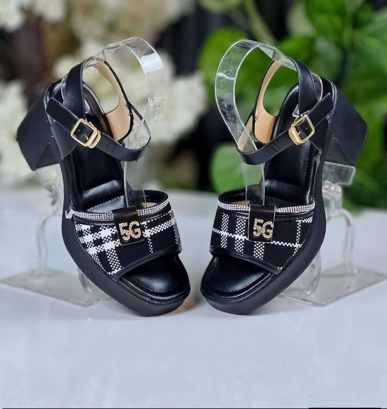 حذاء نسائي انيق ..ومريح الوزن صفر طبي درجه اولى♥️ كعب 5 سنتم..فلوريتايم♥️ 

 السعر 13 الاف

القياسات 37.38.39.40.41

‏‎❇️ متوفرة خدمة توصيل 🚕 لجميع المحافظات ❇️

للحجز والاستفسار 
على خاص


**إذا كنت صاحب هذا الإعلان وتريد حذفه لأي سبب، رجاءا أرسل رسالة إلى الدعم الفني**