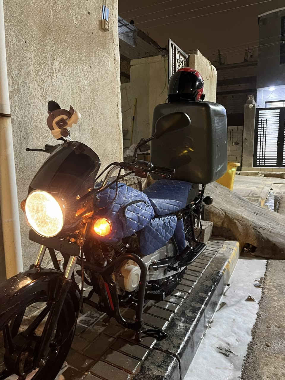 سلام عليكم بوكسر موديل 2022 محرك مجفت شركه سنويه لسنه 2030 دراجه حلوه نضيفه مجفته شركه السعر مليومين وميتين  2200وبيها مجال بسيط الاتصال على الرقم ***********
بصرة ياسين خريبط
