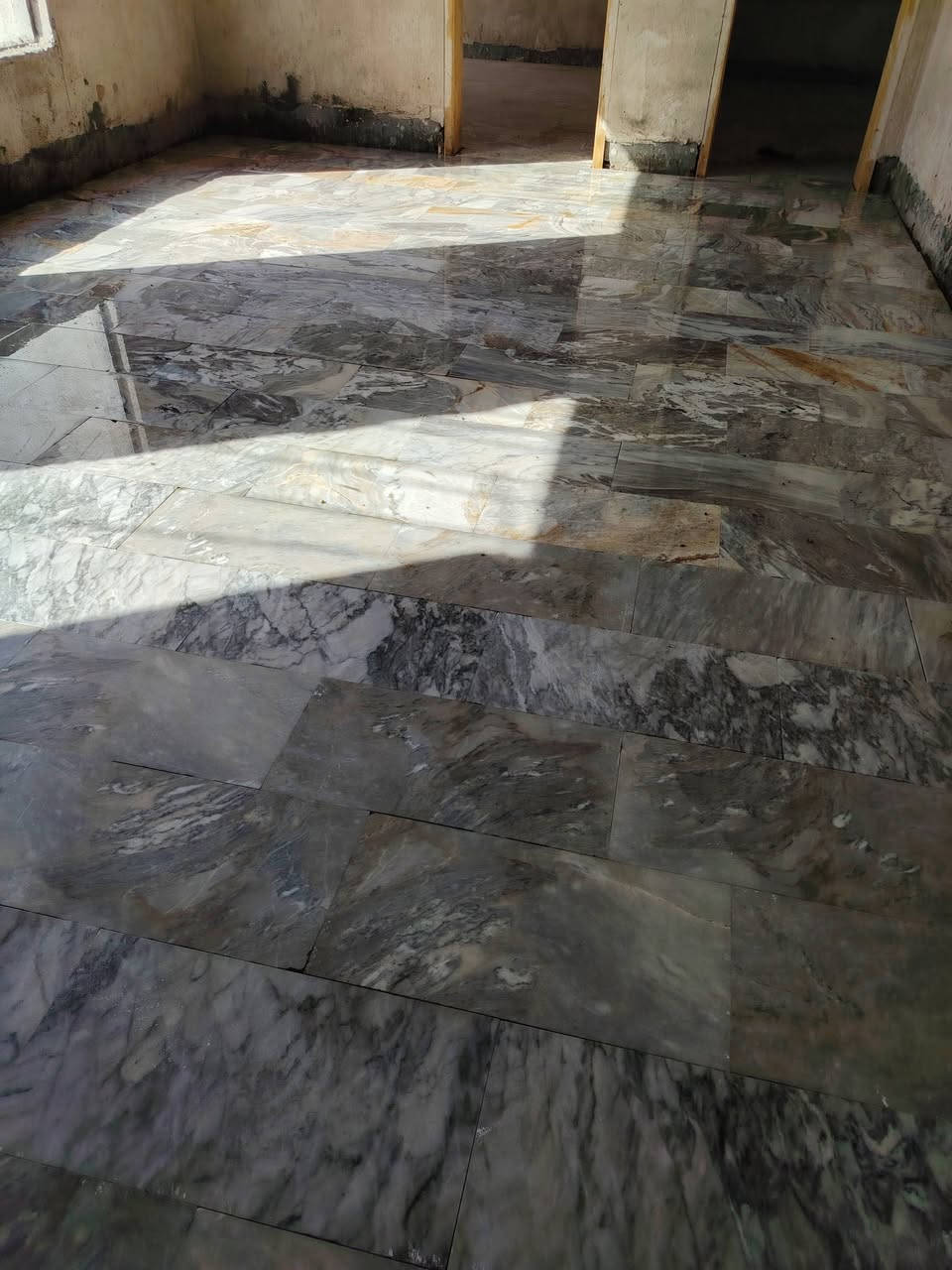 خلفه سيراميك مرمر كاشي متفرغ شغل بمايرضي الله للاتصال ***********
او مراسله متواجد
