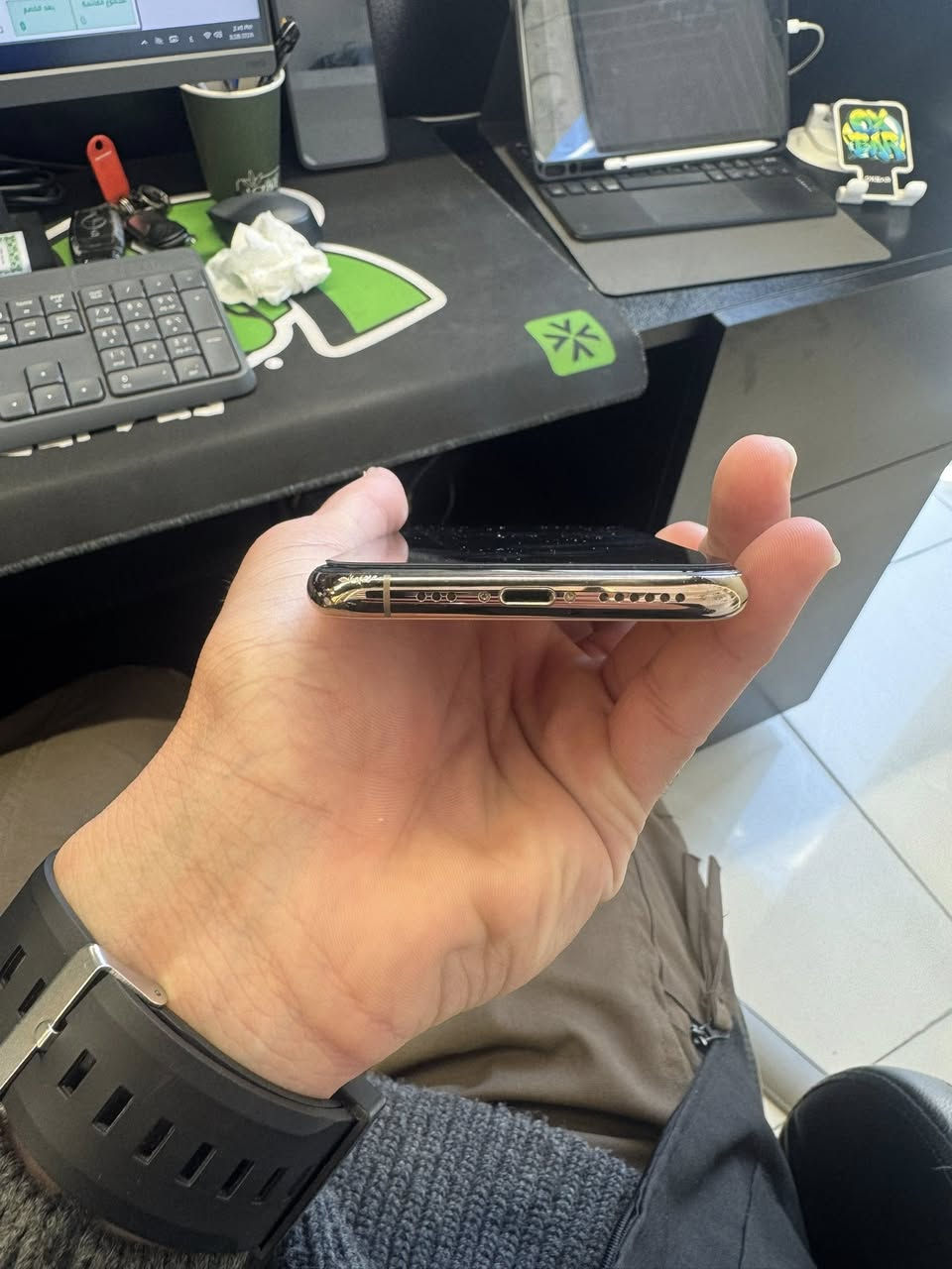 ايفون 11 برو
ذاكرة 256 ياباني ما مبدل بي ولا قطعه جهاز نضيف مجرد بي شخوط قليلة 
البطارية 72 اصل ما مبدله كامرات يخبلن بي زومx2  
السعر 350الف 
كربلاء _الجمعيه 
***********
