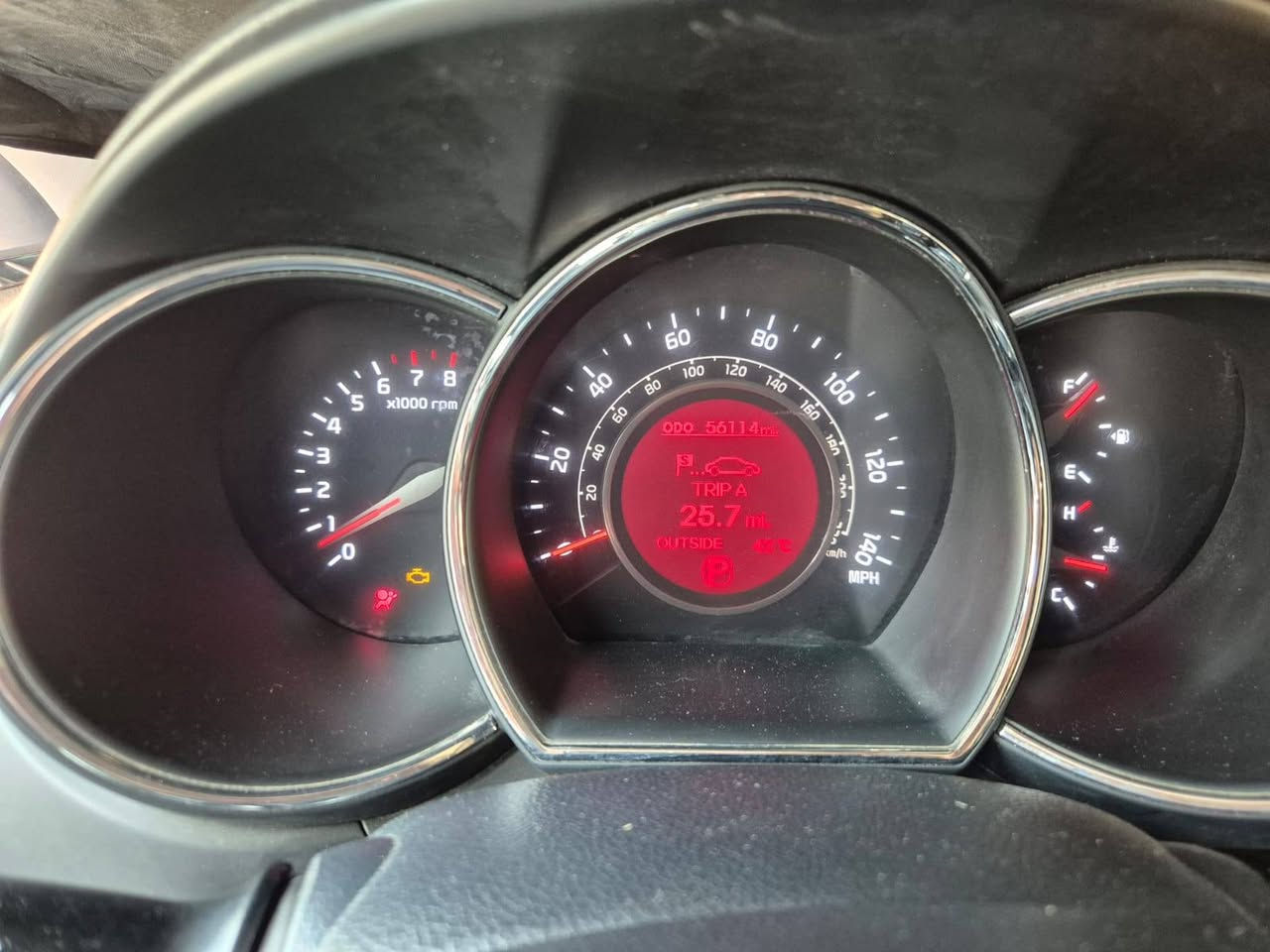 للبيع فقط كيا ريو ٢٠١٧  مكاني بغداد دورة  وسعرها ٩٥ وبيها مجال .
السيارة فول لمتد  وجاهزة بدون اي نقص.
***********
