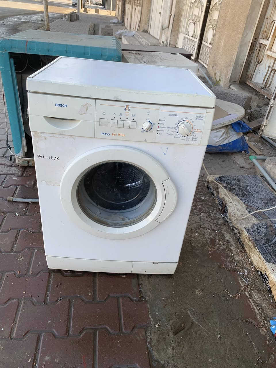 غساله ب٨٠ شغاله كولها مي حار تحمي


**إذا كنت صاحب هذا الإعلان وتريد حذفه لأي سبب، رجاءا أرسل رسالة إلى الدعم الفني**