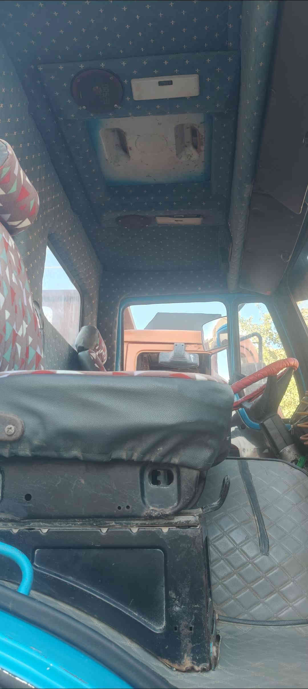 سلام عليكم البي للبيع موديل 77 اصل قلاب مجموعه نص كرواتي كير 160 مكينه 10 جديده تخم تاير قماره مال 88  مكاني كربلاء السعر 175 وبيه مجال ***********
***********
