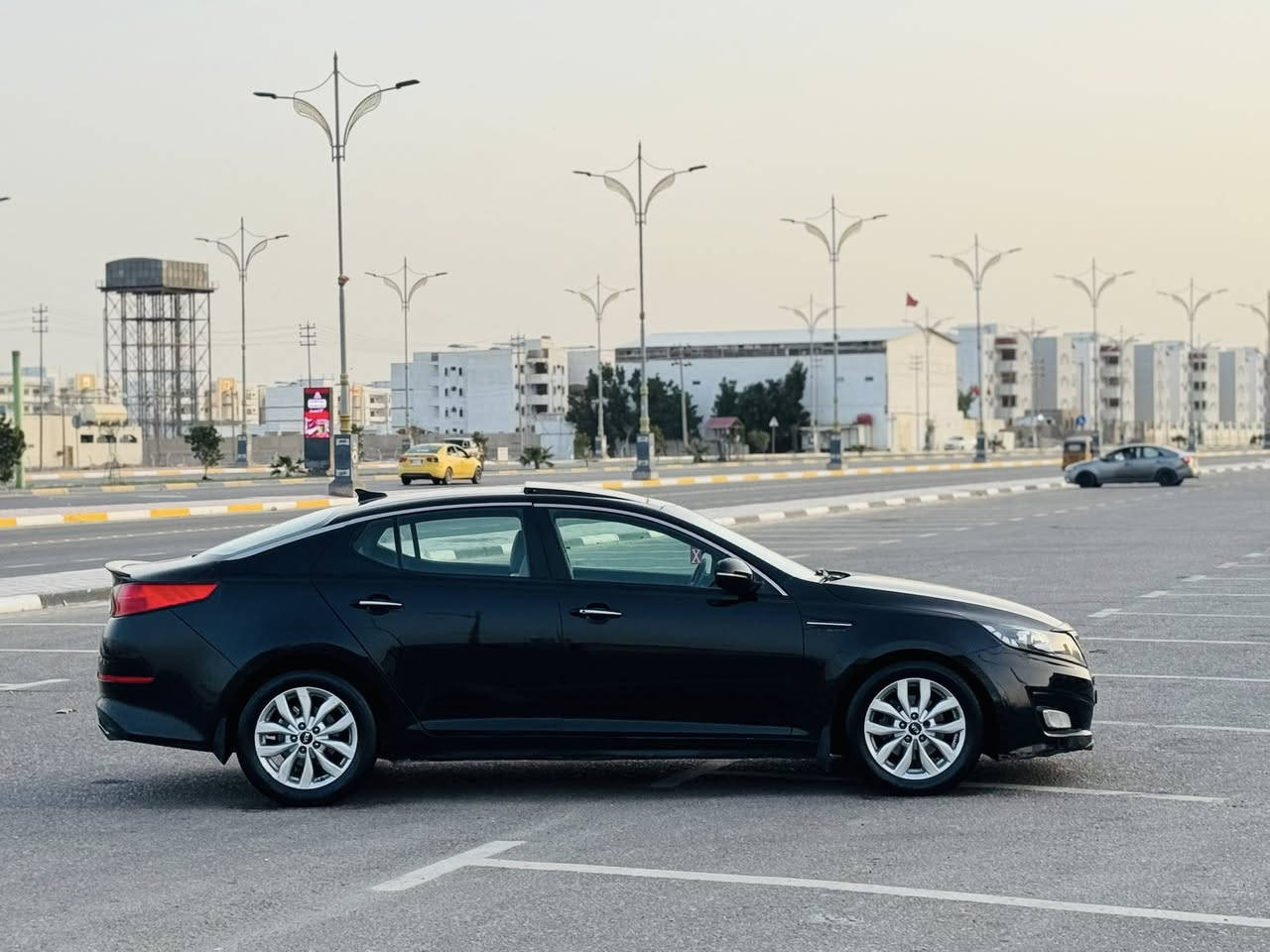 وبتيمه موديل 2015 وارد أمريكي حادثه بنيد سرقه فقط وباقي سياره كفاله من ضربه  صبق سعره 112وبيه مجال رقم هاتف ***********موصفات لمتدد واحد على واحد بنيرامه بصمه تشقيل بصمه ابواب كشنات جلد كشنات كهربائي حساسات خلفية ماميه شاشه كامره خفيه تحكم استيرن شاير بل مري قطعتين تبريد كشنات تدفه تبريد مري شفط رادارات بل مري تثبيت سرعة محرك وكير كفاله حداديه تخم تاير جديدات مكان سياره كربلاء مكلف بل نشر
