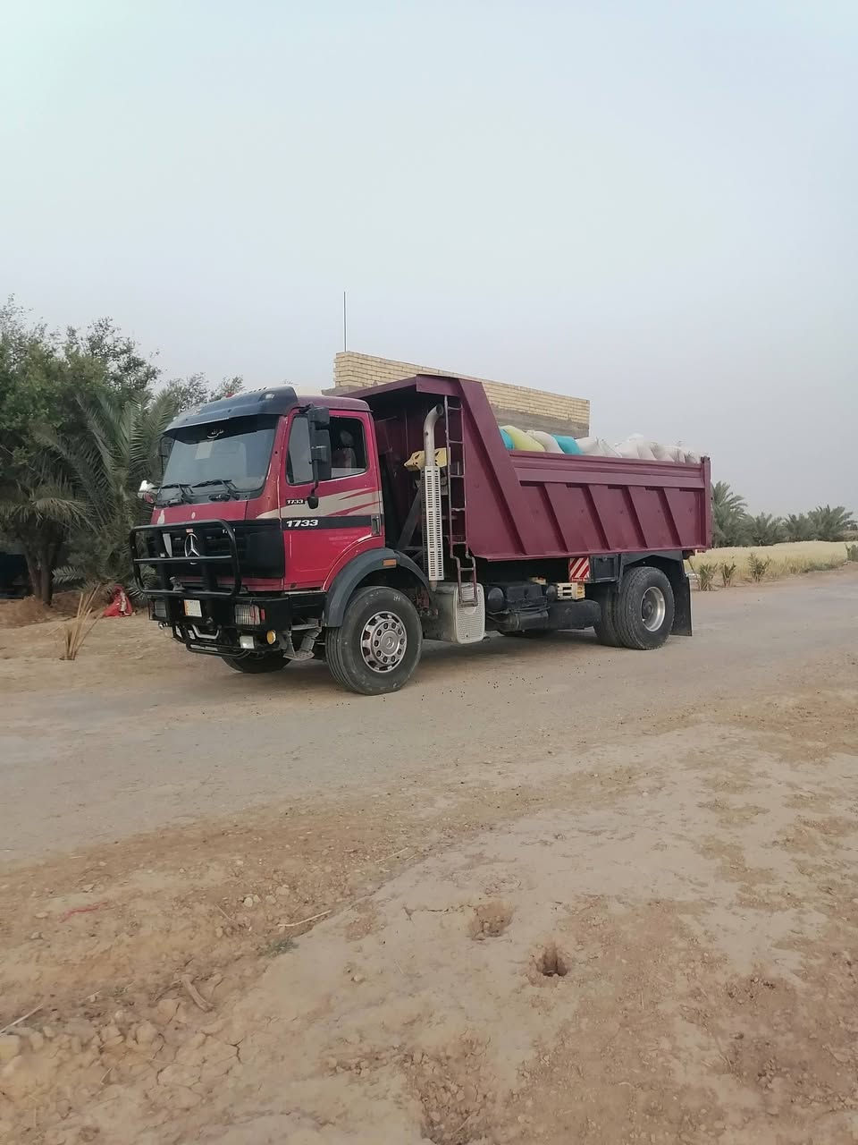 إسلام عليكم البي كرواتي للبيع موديل 93مكينه ثمانيه 38كير ١٥٥رقم دياله مشروع وطني تخم تاير مكان واسط الحي مكلف بنشر ***********
