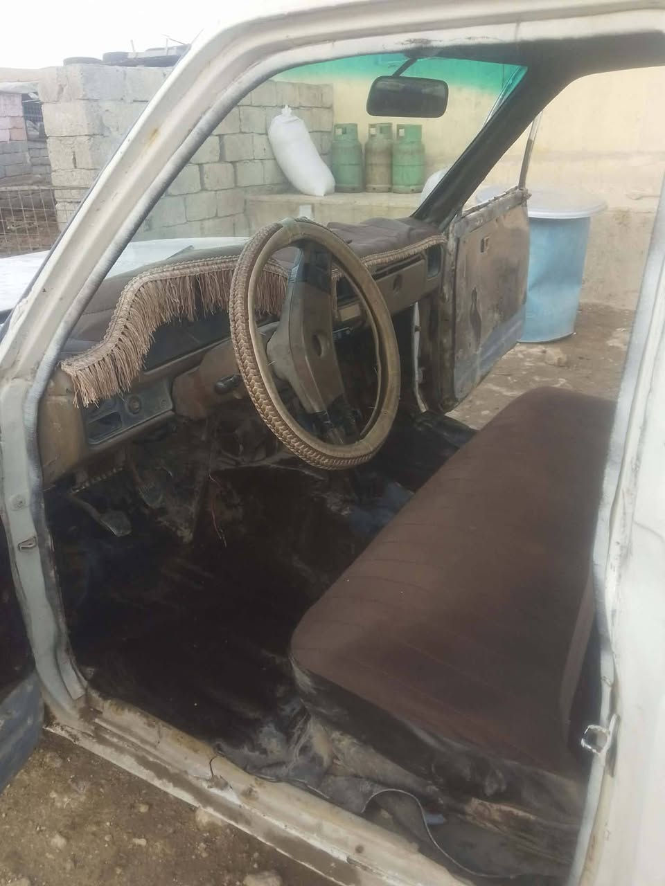 بيكم تويته موديل 82 للبيع مكينه شرط اكسن  شرط  شاصي شرط وايرمنيا شغاله راعي الشرعي اني تواصل على هذا الرقم ***********
