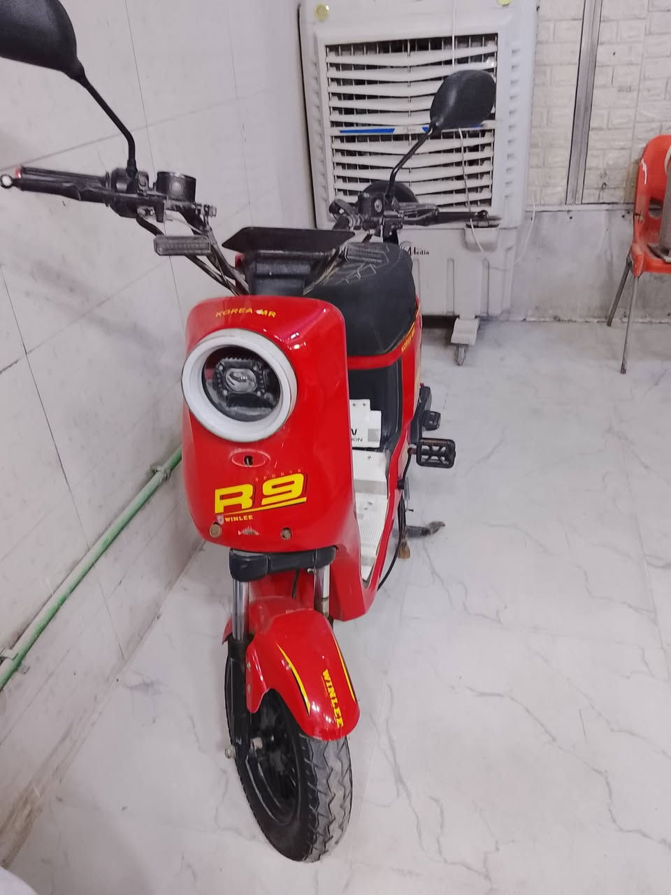 دراجه R9 موديل2024 العنوان البصرة ابوالخصيب رايدة ب425 بيها مجال للاستفسار رقم ***********
