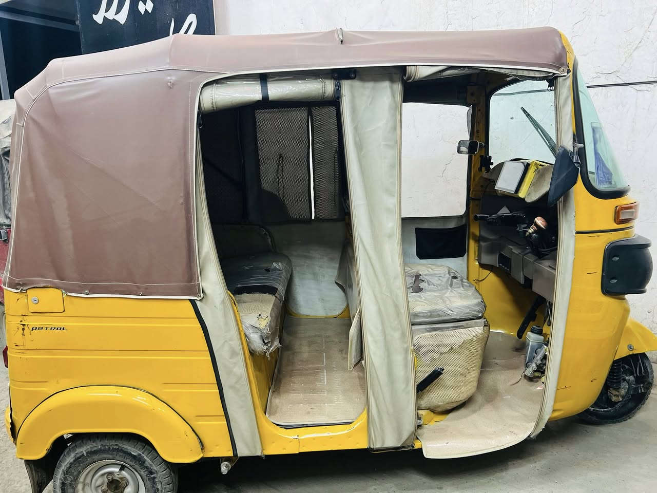 تكتك البيع مديل 20 مكان بغداد السر 7 ملاين وهاذ رقمي ***********
