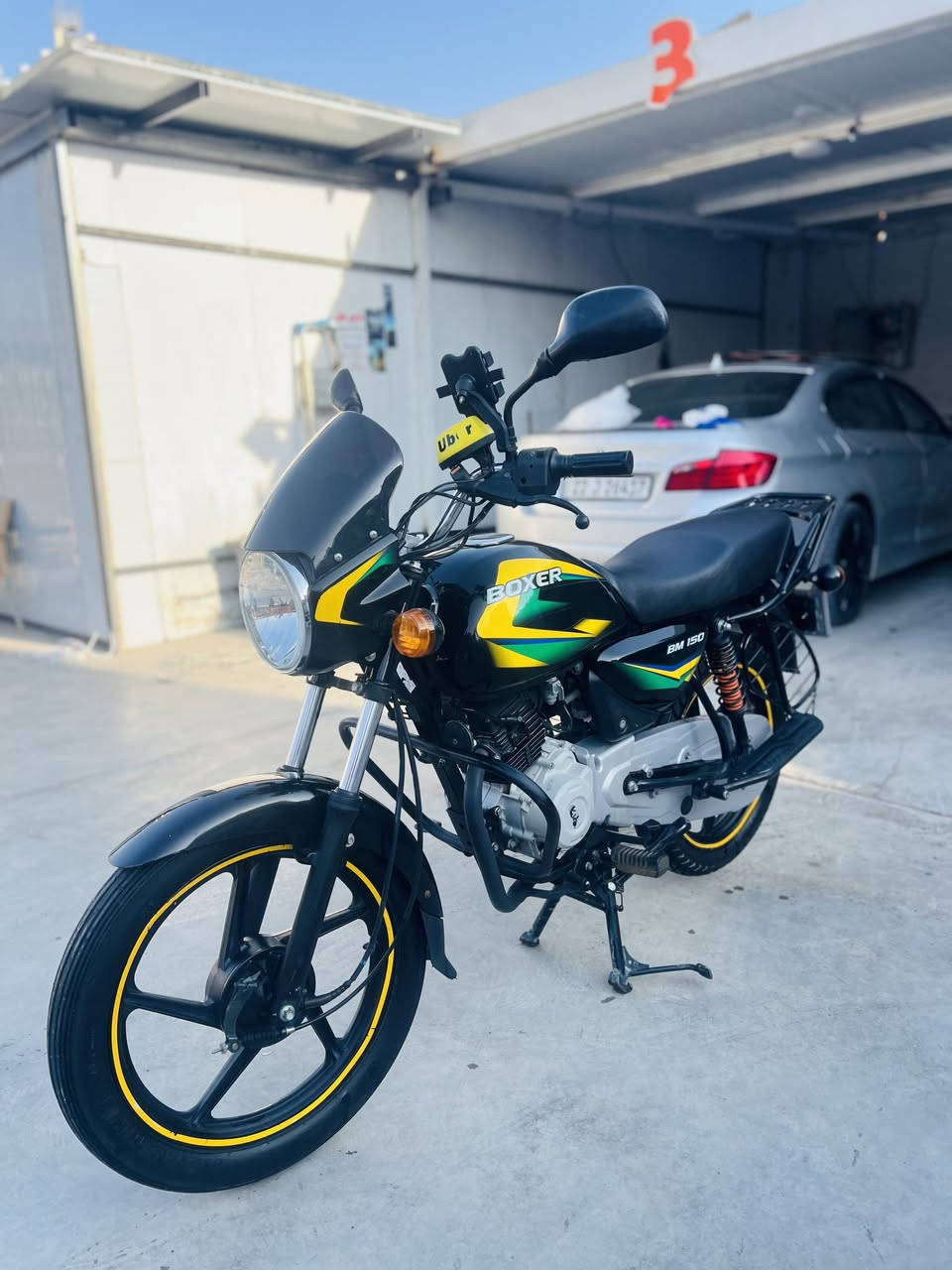 بسم الله
إعلان بيع

دراجة بوكسر كلاسيك موديل 2019 شكل 20 مكفوله من كل شي محرك ناعم ما مفتوح اسبانه ما ممدوده عليه السعر 1600 وبيها مجال بسيط ماشيه 13 الف حقيقي فربيها كل الفيتريه اليعجبوك للتواصل الخاص او الإتصال على ***********
