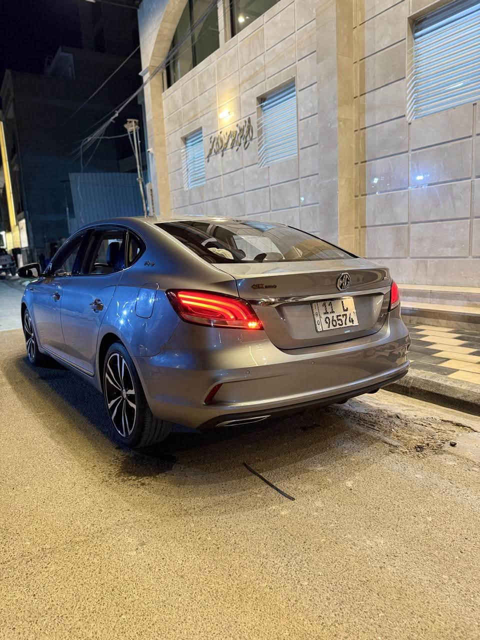 بسم الله الرحمٰن الرحيم
⸻

🚗 MG GT6 موديل 2021 فول مواصفات – للبيع على   الشرط التحويل  🔥

👇

سيارة MG GT موديل 2021

🔹 مكفولة من الصبغ والضربة (شاصي وكالة 100%)

🔹 استعمال شخصي ونظيف جداً

🔹 جاهزة استخدام فوري – ما تحتاج تذب عليه ولا فلس وادامه كامله كله جديد 🧿

⸻

✨ المواصفات (فل كامل):

🔴 داخل احمر + اسود 

✔️ 3انضمة قياده  ( سبورت + نورمال + ايكو )

✔️ نضام اوتو هولد 

✔️ هاند بريك دكمه 

✔️ فتحة سقف 🌤️

✔️ شاشة كبيرة + نافيكيشن

✔️ كاميرا + حساسات أمامي وخلفي

✔️ مقاعد جلد فخمة

✔️ تشغيل بصمة + دخول ذكي

✔️ مثبت سرعة

✔️ تحكم ستيرن

✔️ عدادات ديجيتال

✔️ إنارة LED كاملة

✔️ مرايا كهرباء + طي

✔️ مكيف ثلج ❄️

✔️ مكينه 1500 تيربو 

⸻

💎 ليش هاي السيارة تختلف؟

🔥 شكل رياضي ملفت وين ما توقفها

🔥 صرفية بنزين ممتازة + عزم حلو

🔥 مواصفات فول بسعر أقل من السوق

🔥 نظافة على الشرط وتفحص وين ما تريد+ السونار موجود 

⸻

💰 السعر:

💵 125 (قابل للنقاش )

⸻

📞 التواصل:

خاص أو اتصال 

*********** او واتساب 

⸻

والرزق على الله اذا معجبتك السياره خلي لايك وتعليق علمود يصعد المنشور وشكراً 

(((((((((وغير متواجد على الماسنجر ))))))))))))

⸻

 🔥 مكاني بغداد
