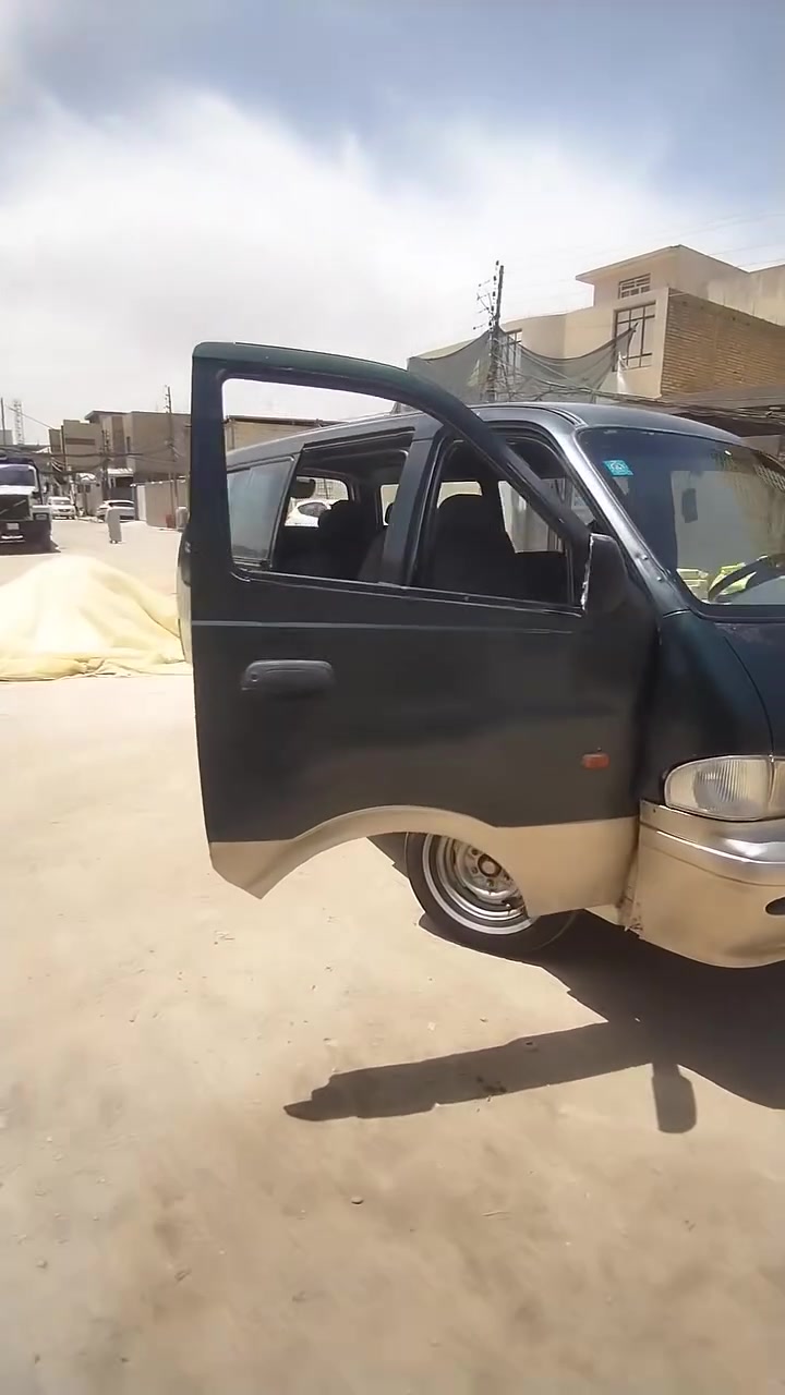 السلام عليكم
بريجو موديل 97 سياحي سياره بلادي قطرت صبغ مابيه فقط بايبن وجنط وربع  كير واكسل كفالة  +محرك بخار بدون تنقيص
رقم بغداد انكليزي سياره بأسمي سنوية لل31 هزة جديدة ومصفرة هيئه ومرور
كهربائيات شغالة دوشمة نظيفة 

السعر ٥٥ وبيها مجال 
مكاني النجف  حي ميسان***********متواجد واتساب
