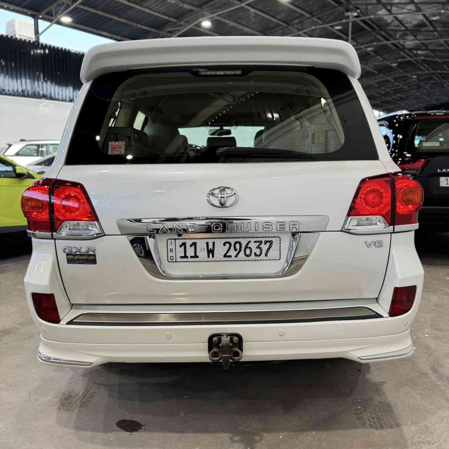 � تويوتا لاندكروزر 2015 – GXR | محرك 4000 V6
✨ نظافة استثنائية × وكالة × استخدام نضيف
🔹 محرك V6 قوي وناعم
🧾 جديدة ومكفولة 
📸 تجهيزات كاملة | شاشة | كاميرا | دفلوك | ثلاجة

📍 متوفرة الآن لدى شركة علي الشيباني لتجارة السيارات
📞 ***********-***********
📍 بغداد – الكاظمية – جكوك قرب مرور الكاظمية

🚨 اللاند النظيف ما يطوّل… فرصة حقيقية لهواة الفخامة الكلاسيكية!
