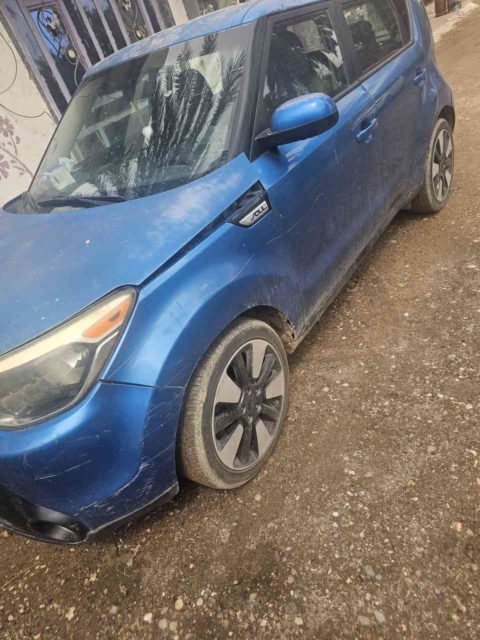 السلام عليكم 
صول للبيع فقط 
موديل 16 
محرك 2000 مفتوح 
رقم بابل باسمي 
تبريد وحدادية وتايرات مكفول 
حادث أمريكا جاملغ وبنيد 
بيها جرد بالقمارة وبنيد واضح بالصور 
وبيها حادث بالعراق مرافق بالصور على وضعه 
السعر 110 وبيها مجال للشراي 
استفسار اكثر ***********
