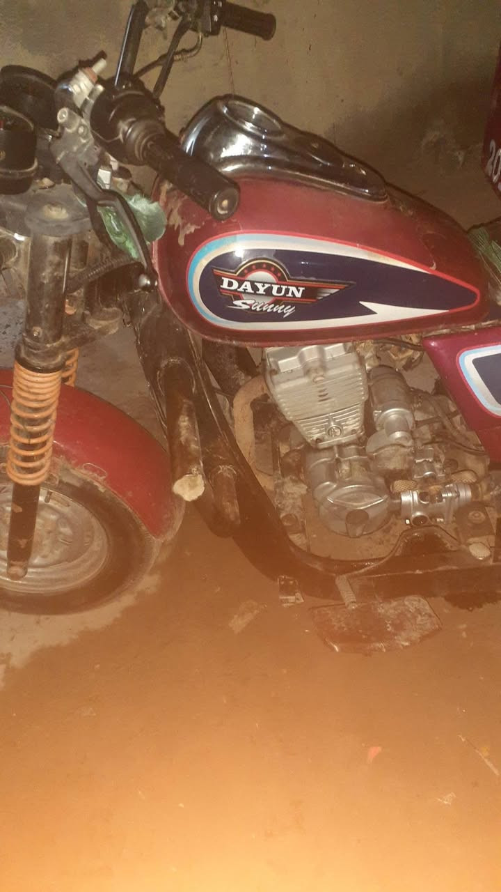 ستوته دايوان للبيع اوراق كامله كهربايات شقاله جديد سعر مليون وميه بيهه مجال عنوان واسط الخظراء ***********
