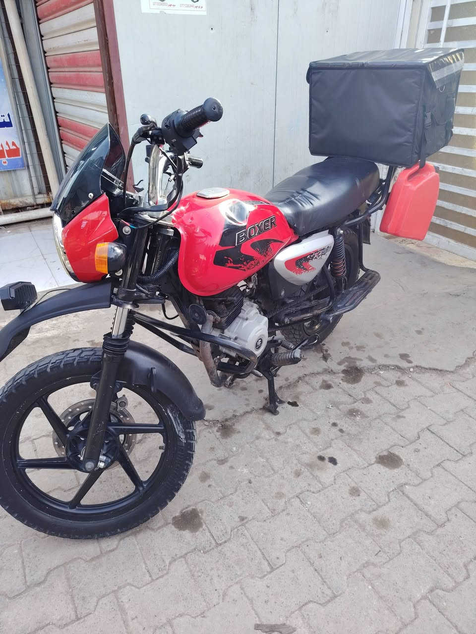 السلام عليكم  بوكسر موديل 22 للبيع        سعر 850 عنوان بغداد جسر ديالى القديم  ***********
