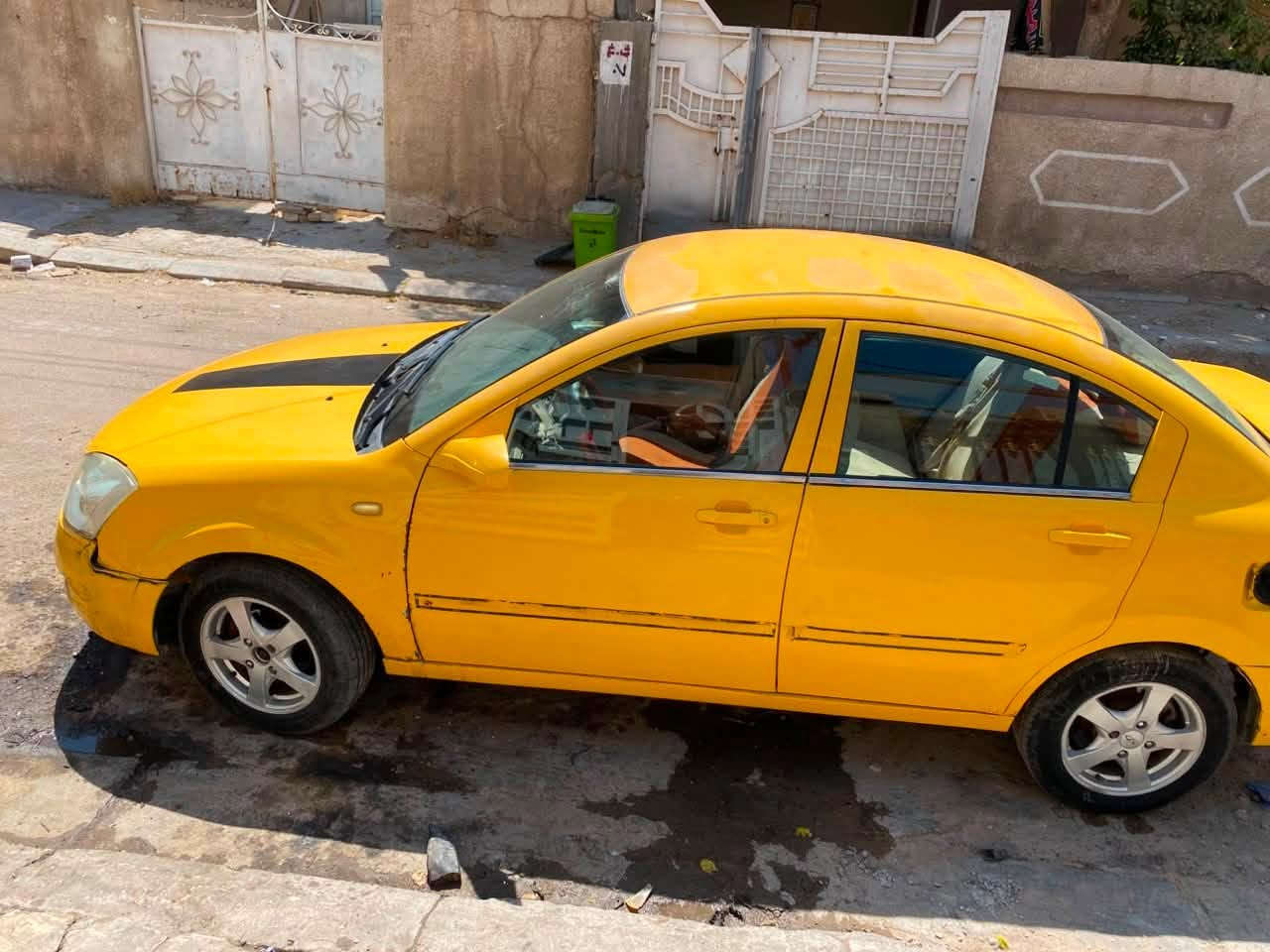 السلام عليكم
للبيع شيري A5 موديل 2011
رقم نكليزي بغداد.مميز
سنويه 2030
مصفرة هيئة، الغرامات صفر.
كير ومحرك كورلا 
تخم تايرات جديد.
صدر أمامي وخلفي جديد.
شاشة تاب.
منظومة التبريد كاملة، فقط الكمبريسر يحتاج تبديل.
شرط التحويل.
الموقع: بغداد / الرصافة.
السعر: 33 وبيه مجال البسيط.
للاستفسار: ***********
