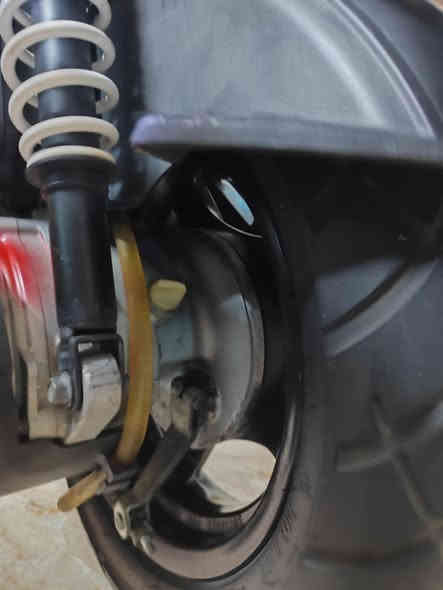 سلام عليكم دراجه سكنس جبلي دراجه كفاله عامه من التاير لتاير ماشيه 25الف كفاله عامه 1500وبيهة مجال متواجد فيس واتساب ***********
