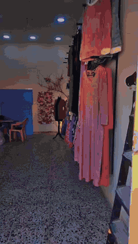 الأخوة والأخوات الكرام،  مشروع متواضع نأمل دعمه وتشجيع أمثاله.  "أم لي...