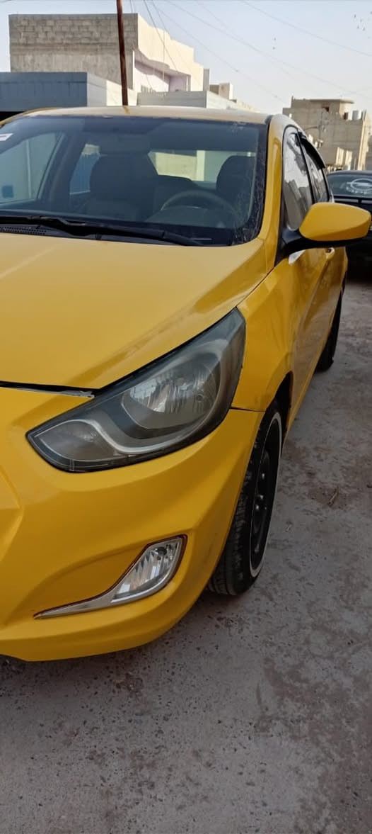 شباب اكسنت 2012كوري رقم نينوئ شرط التحويل
ضرر بل جاملع الوره بيها داخل شبر  طخم تاير جديد 

باتري جديد دوشمه كير مكينه شرط لا صرف ولا نفخ 

السعر 73بيها مجال قليل هاذا رقمي***********

العنوان اليمن رجمالتحويل
