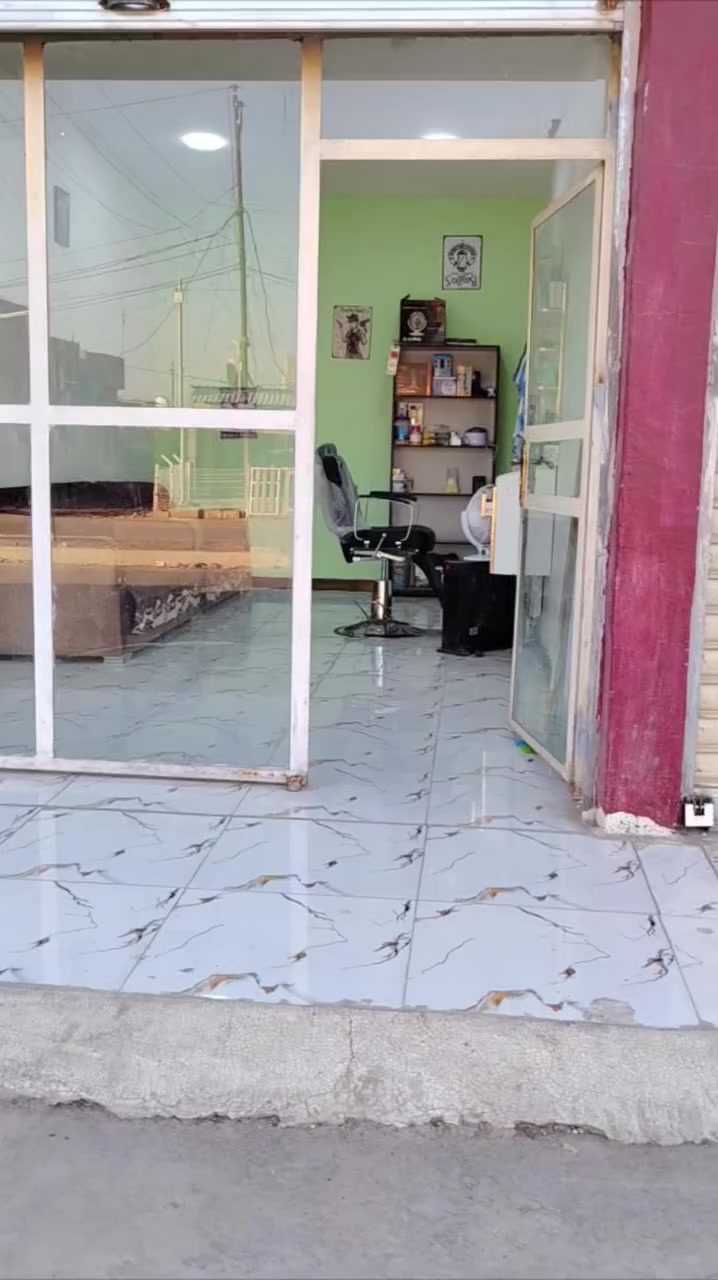 السلام عليكم محل حلاقه للبيع ابيع شلع 
الشراي تصل وتدلل مكاني جسر ديالى القديم 
‏‪***********‬‏
