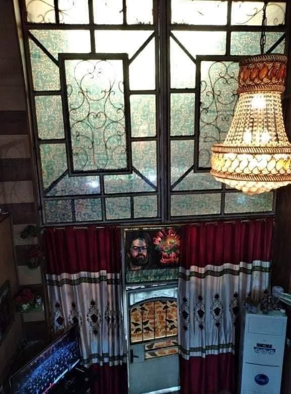 بيت للبيع مدينة الصدر قطاع61 مقابل مركز الكرامة
المساحة/144متر
الطابق الاول/صالة واستقبال وحمام ومطبخ وغرفة وحوش وصحيات2
الطابق الثاني/3غرف وحمام وتواليت مشترك
.
.
.
سعر : 250 قابل للتفاوض 
.
للاستفسا: *********** يوجد واتساب
