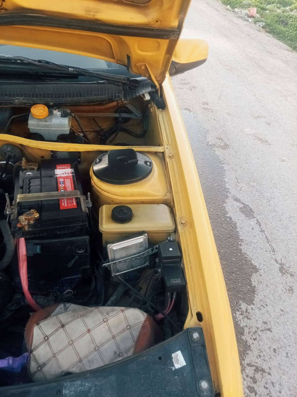 سلام عليكم عندي بيجو الميس موديل 2016 سياره خير من الله مانقصه شي كير محرك مكفولات سياره خير من الله صدر خلفي مامي جديد كهربايات جديده  تبريد ثلج تخم تاير جديدسياره ماشتقله تكسي  حقيقي  مال بيت سياره ماشيه 121 حقيقي  مصفره هيه وغرامات  سياره غاز وبانزين رقم بغداد رقم إنكليزي تحويل ثاني يوم العنوان بغداد رقم*********** خابر بيك خير ودلل مامتواجد على الفيس خابر على رقم وبيه مجال واني خادم الطيبين
