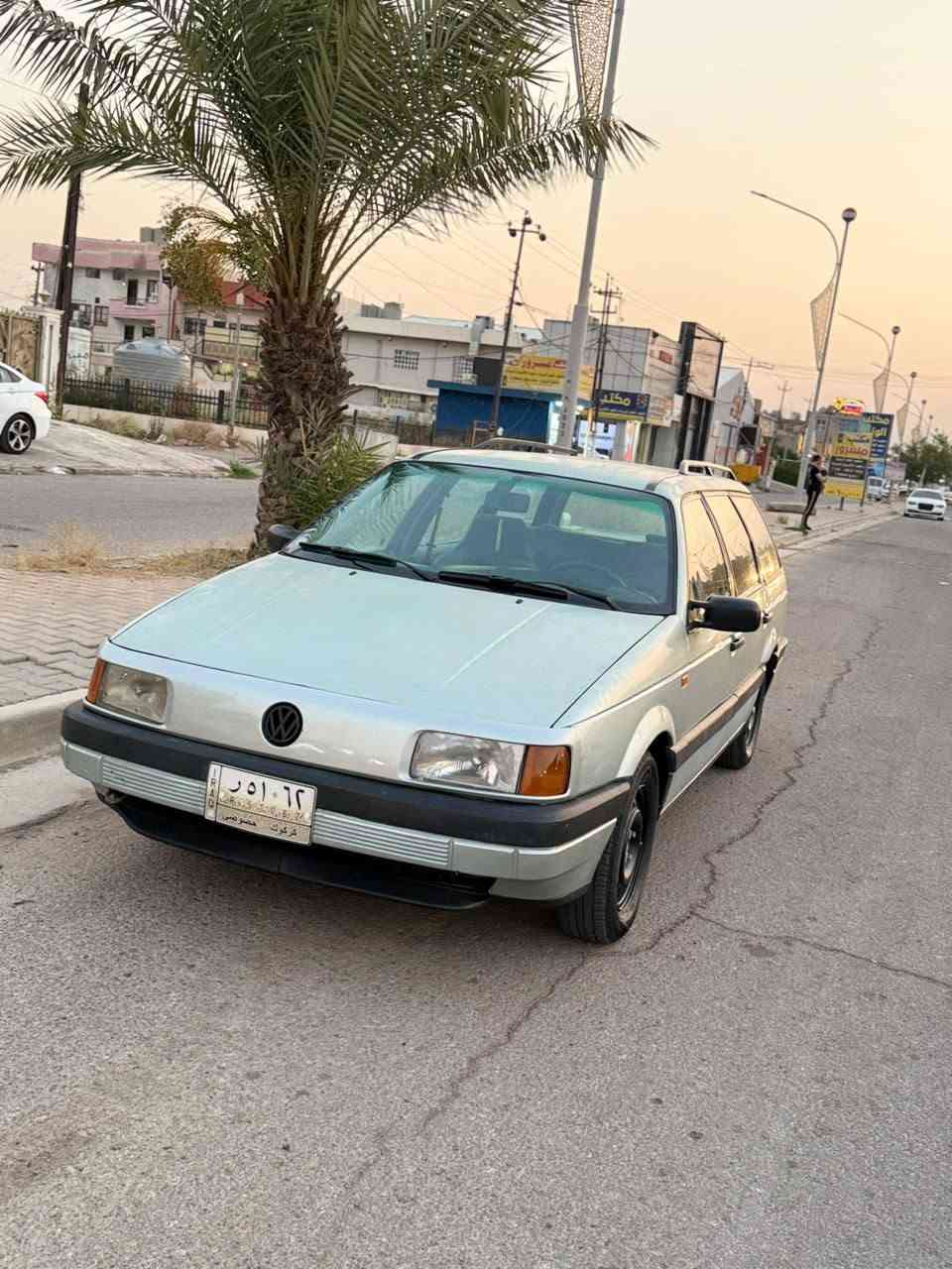 سلام عليكم
باسات موديل ١٩٩٢
بدون صبغ بدون ضربه
جامات كهربائي تخم تاير جديد
تبريد 
صدر كهربائيات كله جديد
كير محرك اوربي. 
سنويه مشروع وطني لحد ٢٠٢٩
سياره جديده مال بيت 
ملاحضه سعرها ٣٢ بي مجال
***********
