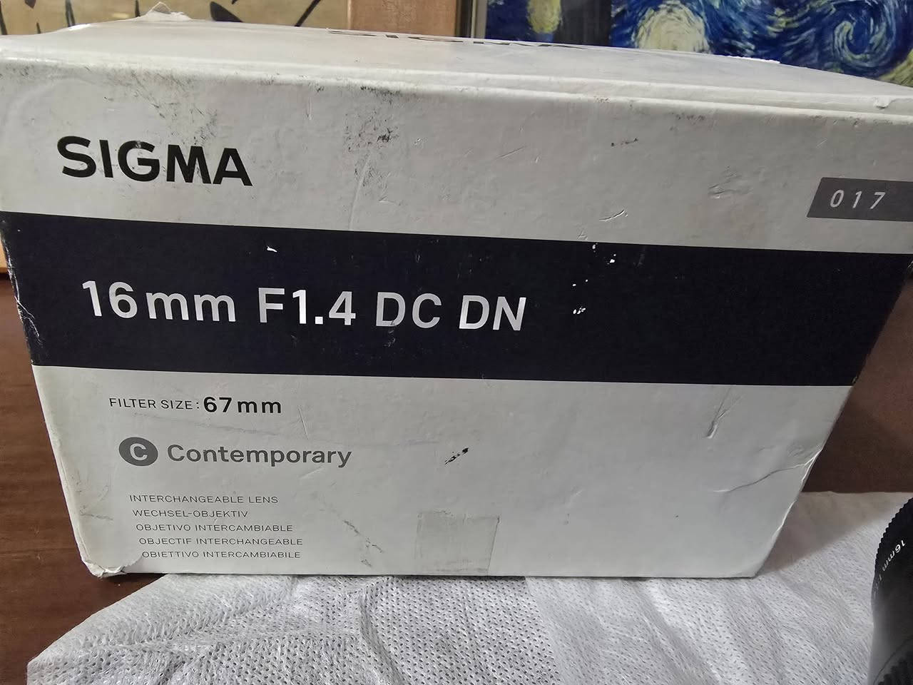 عدسة Sigma 16mm F1.4 DC DN – Contemporary
عدسة وايد أنگل احترافية بفتحة عدسة واسعة F1.4 تنطي عزل قوي وأداء ممتاز بالتصوير الليلي والفيديو.
مناسبة لتصوير الڤلوگ، الطبيعة، الشوارع، والمساحات الداخلية.
البعد البؤري: 16mm
فتحة العدسة: F1.4 (إضاءة قوية وعزل جميل)
حجم الفلتر: 67mm
فئة Contemporary
فوكس أوتو سريع وهادئ
حدة عالية وجودة ممتازة
العدسة بحالة جيدة جداً وخالية من الخدوش نضافة 90% استخدام منزلي قليل جداً
مكاني بغداد - جانب الرصافة 
ملاحظة : نقص غطاء امامي فقط
علق ويجيك السعر ..


**إذا كنت صاحب هذا الإعلان وتريد حذفه لأي سبب، رجاءا أرسل رسالة إلى الدعم الفني**