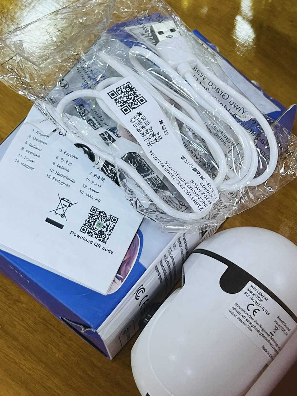 🔹 كامرة مراقبة ذكية Wi-Fi (HD) 🔹

📷 تصوير واضح HD
📶 تشتغل على الواي فاي
🔄 تتحرك 360° (يمين/يسار + فوك/جوه)
🌙 رؤية ليلية قوية
🎤🔊 صوت رايح جاي
📱 تحكم من الموبايل + مشاهدة مباشرة
☁️ يمكن اضافة رام 

✔️ مناسبة للبيت، الأطفال، المحل
✔️ سهلة التركيب والاستخدام
السعر 25 ألف وبيه مجال العنوان بغداد  الحرية للاستفسار الاتصال على الرقم ***********
