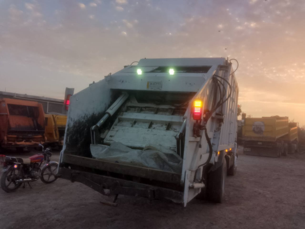 سلام عليكم من رخصت ابو الكروب كابسه موديل 95 ***********
