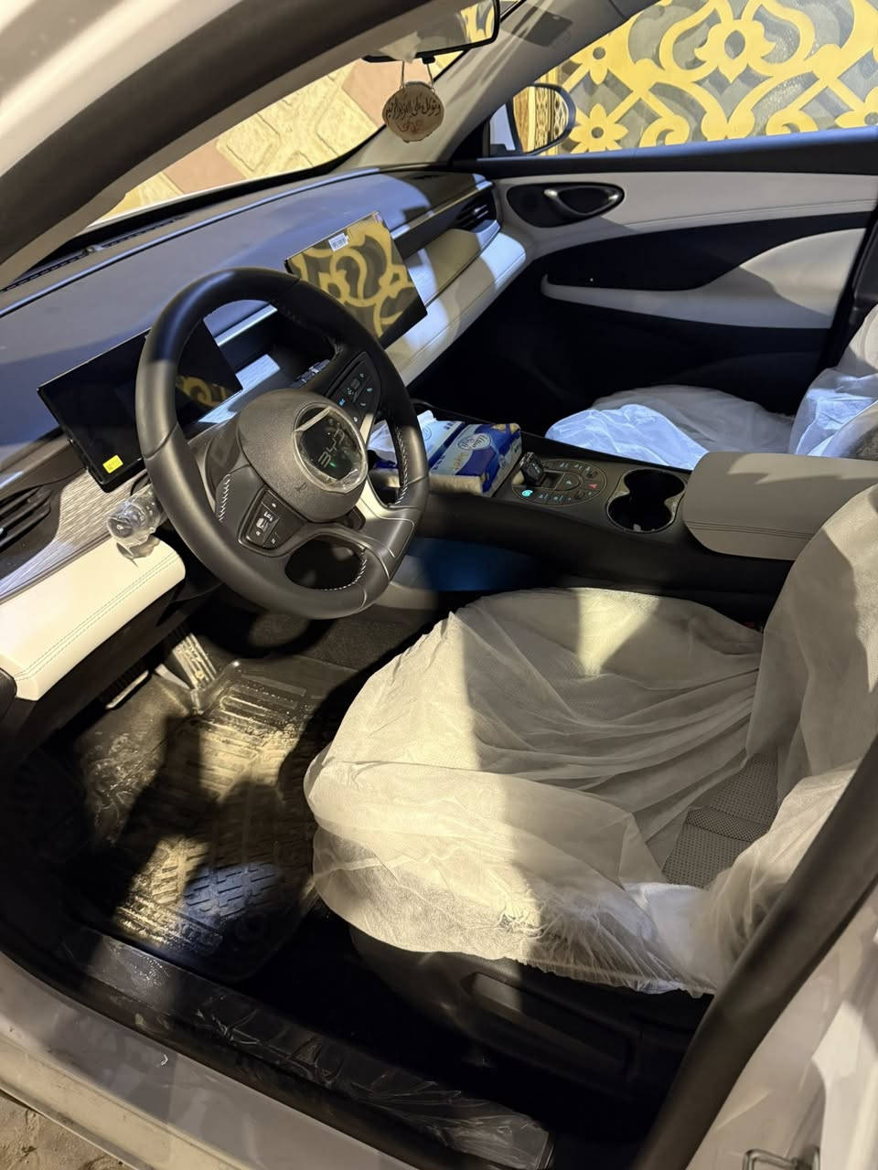 سيل 5 زيرو ماشيه 400 كيلو مهزوزه وجاهزه ظاله بس ع البصمه ب127 ورقه وبيهه وجال كلش قليل المكان بصره والشراي يتصل ***********
