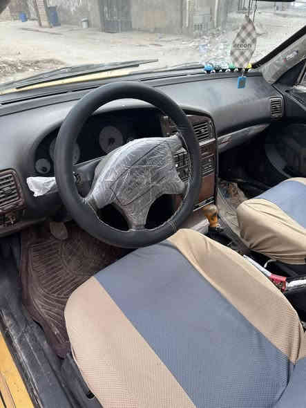 السلام وعليكم بيجو بارص موديل 2015 بيها تنقيص وتبخير بيها ضربه بل جنطه مو قويه ومعمره مصفره هيئه وغرامات السعر 30 وبيها مجال رقم ***********
