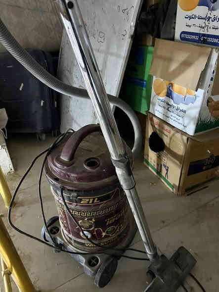 بلازمه حجم ٤٢ ومكنسه كهربائية جديده سعرهن ١٥٠ الف مكاني كوت الشهداء للاستفسار الاتصال على الرقم ***********
