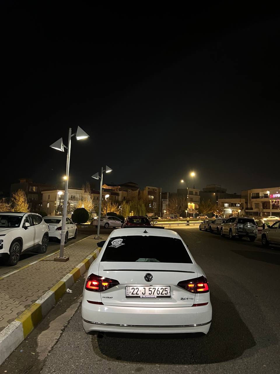 سڵاو ئەم سەیارەیە بۆ فرۆشتن
پاسات مۆدیلی ٢٠١٩ فوول مواسەفات
کوشین کارەبای و جلد 
گوشین هیتەرە
تحدید سورعە
بەسمە
سلایت 
فوول فوولە سەیارەکە پاک جوانە 
پشت پیشی کەبسە ١درەگا دواوەی بۆیاخە لەگەڵ نیوچەمەلەخی دواوە بی ناوەوە بی ئیرباگ
سەیارەکە مەکینە ٢٠ تۆربۆیە کراوەتەوە بەس بە شەرت
بۆ زانیاری زیاتر نامە بنیرە یان پەیوەندی بکە بەم ژمارەیەوە
***********
❤️
