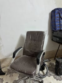 كرسي مكتبي • جلد • جديد