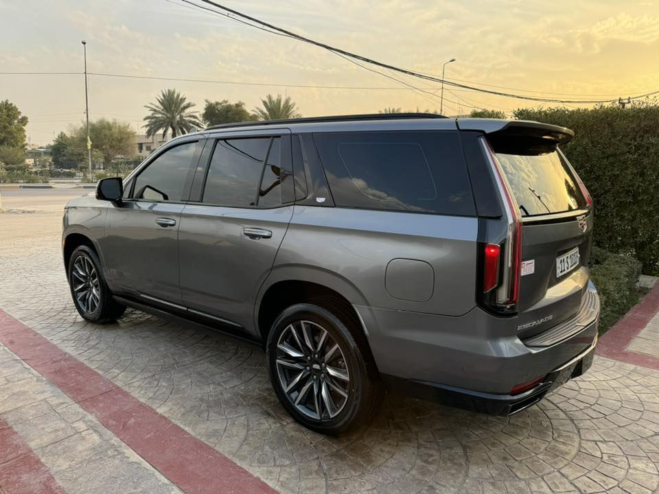 سلام عليكم
كاديلاك اسكاليد 2021  

خليجي السيارة وكالة المنصور 

ملاحظة السيارة مغلفة (ppf) عشر سنوات 

رقم بغداد مميز وبسمي 

المواصفات 

تشغيل عن بعد 

36 سماعة 

‏‎5 كاميرات

‏‎5 بصمات

فور ويل

كشن رجاج 

دوسات كهرباء 

داتا شو 

بانوراما 

لايت زنون عالي ناصي ٥ عدسات

‏‎4 شاشات بالدشبول والسقف والكشنات

تحكم بريك 

رادار تحديد مسار

رادار خلفي

رادار امامي 

رادار جانبي 

كشن تدفئة وتبريد سايق وراكب

كشنات خلفية تدفئة

مري شفط 

اشارة بداخل المراية

كشنات جلد 

كشنات خلفية منفصل VIP

علامة كاديلاك ضوئية بالدعامية الخلفية

الكشنات كهرباء 

ذاكرة ميموري ستيرن وكشن

ويل ٢٢ بلادي 

بااختصار السيارة فول للاخير 

وبالعافية الي تكون من نصيبة

***********
