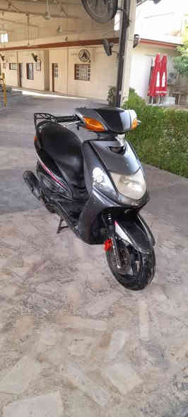 السلام عليكم دراجه سكنس ١٤٠ دراجه جاهزه سلف هندر كهربائيات كله شغاله دبلات طسه حلوة شلعه معدل كفرات بلاد محرك ناعم اخرس لاتبخير ولاتنقيص قفل جنطه العنوان الغزاليه شارع الضغط هاتف ***********بيه خدمه واتساب للتصال السعر ٤٠٠
