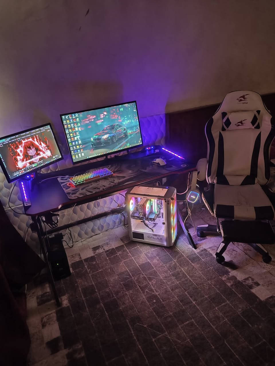 السلام عليكم تجميعه كامله ستخدام 3 اشهر

• المعالج: Ryzen 5 5500

• كارت الشاشه:   GEFORCE RTX 3060.12GB ZOTAC

• الذاكره العشوائيه :  T.FORCE 16GB RAM DDR4

• لوحة الام : ASUS PRIME B450M-ALL Windows 11

• التخزين: Lexar Nm620 M.2 2280.1TB Pcle Gen3×4 SSD

• مزود الطاقه : MSi MAG A600N 600WATT POWER 

• الكيس : GALAX REVOLUTION White 

• الشاشه الاولى:  GAME ON GOES27FHD120IPS 120Hz

•الشاشه الثانيه : HM 22inch CCTV MONITOR 

الملحقات 

• لوحه المفاتيح: REDRAGON AKALI RGB

•الماوس :HYPER X HASTE 2 Bluetooth

• يوبي اس : UPS STAR POWER 1500 VA-24V-ECO

• ماوس باد كيمنك حجم كبير 

•كرسي كيمنك شركه  KALO WICE

• ميز لون اسود حجم كبير بي اضائه RGB 

• سماعات : MARS GAMING RGB مع المايكروفون 

...............................................................

ابيع كامل المكان كوت 

 الكارتونات مال غراض موجوده

توصيل ماعدي تجيني للبيت تفحص وتاخذ

الاستفسار الاتصال *********** واتساب

سبب البيع عدم التفرغ 

 السعر 1500
