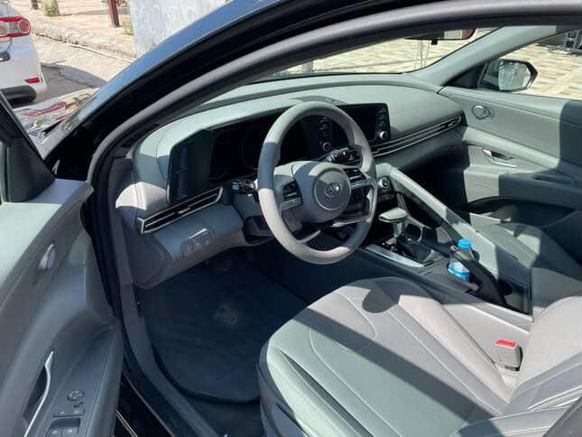 السلام وعليكم من رخصه الادمن هونداي النترا  ٢٠٢٢  

Hyundai Elantra 

الممشى: 60,000  ممشى أمريكا والان 90.000

الضرر: فقط  صندوك موضع بالصور 

المواصفات 

رقم شمالي دولي 

  شاشة كبيرة

 بصمه 

بصمة جنطه

 ويل كب بلادي

  منافذ USB• 

 لايتات عدسه ولد نهاري

 بكلايت LED

 حساسات أمامي وخلفي

 سستم سماعات

 تشغيل عن بعد

 رادار أمامي وخلفي

 إشارة ترحيب

 بصمة أبواب وبصمة تشغيل

 مانع انزلاق

 • 3 أنظمة قيادة

 تثبيت مسار

  تبريد بيانو وشاشة ديجتال 

مناخ منعزل 

السعر :١٤٥$
العنوان : بغداد الدوره
للاستفسار اكثر 

***********
