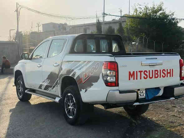 میستۆبۆشی l200 مۆدێل 2021 دەبڵ ئەکسل
دەرەجەیەکی فول بەنزین 
99 هەزارڕۆشتووە
سەنەوی ژینگەی
 بەسەرنەچووە
بێ بۆیاخوبێ سارد
زۆر پاک و خاوێن 

سـعـر : لە کۆمێنت داوابکە ڕاستەوخۆ بۆت دێت 📥 

گێڕومەکینەوئەسلی بەشەرت
هیچ کێشەیەکی تێدا نییە 

ژمارەی خاوەنەکەی 
***********
***********
