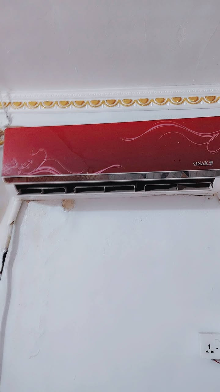 غراض للبيع سبلت طن ونص اوناكس +ثلاجه+مجمده+كاونتر... مكان ناصريه مركز الشراي يتصل ***********
