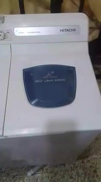 غسالة هيتاشي • 10 كيلو • جديدة