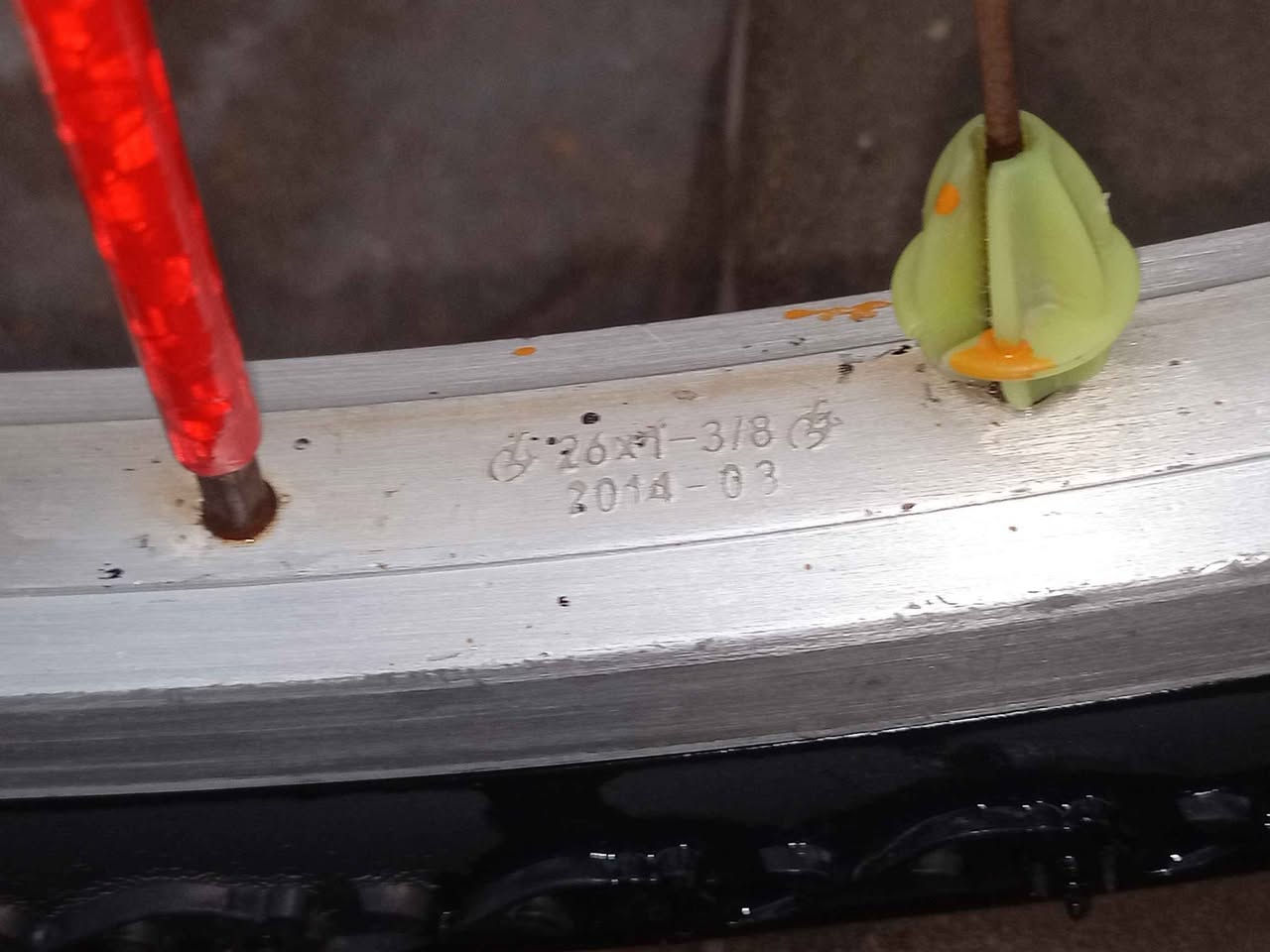 بايسكل بناتي حجم 27

ما مصلح ابد
مصبوغ اسود لونه الأصلي رصاصي
متروس غرااض🔥 مچمبز
يجي وياه
 هورنات سيدان صغار ثنين
باتري حجم وسط
ستاند على شكل ٨ بي ضرر بسيط
دبلات مزرفة وعاديه عدد 10
فسفورات تارسه التايرات 34 فسفورة مع سهوم فسفورية عدد 3
حامله لزاهي دينا
لوحة مونستر
ستاند حامل للموبايل
جمجمه مرايه
سيبايه أماميه
كاسحة جرار
كبوس تحذير حجم وسط
9 مساطر
سهم 1
تلبيسة كشن
كلاص حامل للمشروبات
يجي وياه طسة للجماليه
صينية قفل مع جاملغات
شناطات ملونه للزينه

صناعة 2014 مختم بغداد, العراق


**إذا كنت صاحب هذا الإعلان وتريد حذفه لأي سبب، رجاءا أرسل رسالة إلى الدعم الفني**