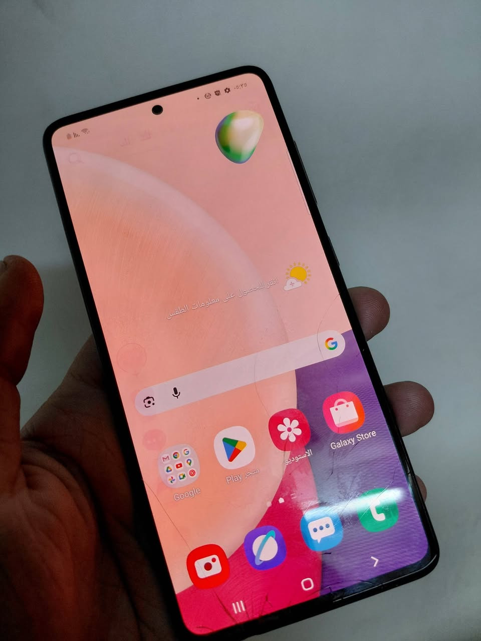السلام عليكم
هاتف سامسونك كالكسي A51 ذاكره ١٢٨ بطاريه ممتازه 
بي فطور بسيطه بالشاشه والكامره بيها خدوش ايضا 
للبيع السعر ٦٥ وبي مجال 
للتواصل :***********
