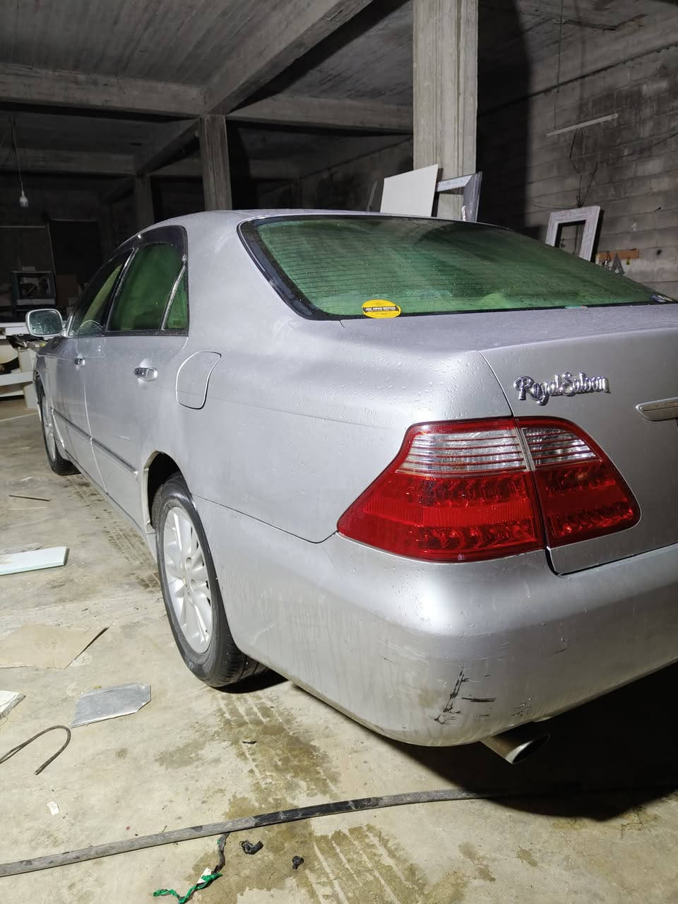 شاهینە بڕاوە  ۲۰۰۷
۱٨۲
ناوزەرد
۳دوگمە
بەسمە ڕەساسی
شاشە و کامێرە 
مەجموعەی لێگزز
جامی پێش و دوای هەڵگیراوە
 دەعم ولێدراو
سەقف و کەڤەر بەشەرت
سعر ٤٨ گەڵا
*********** 
شوێن پیرەمەگرون
