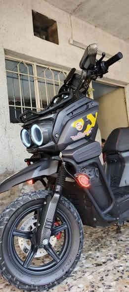 السلام عليكم شباب اباچي لبيع ٢٠٢٥ جديده تجي وشوف مليون 100 مجال حك جيه هاذا رقمي ***********
